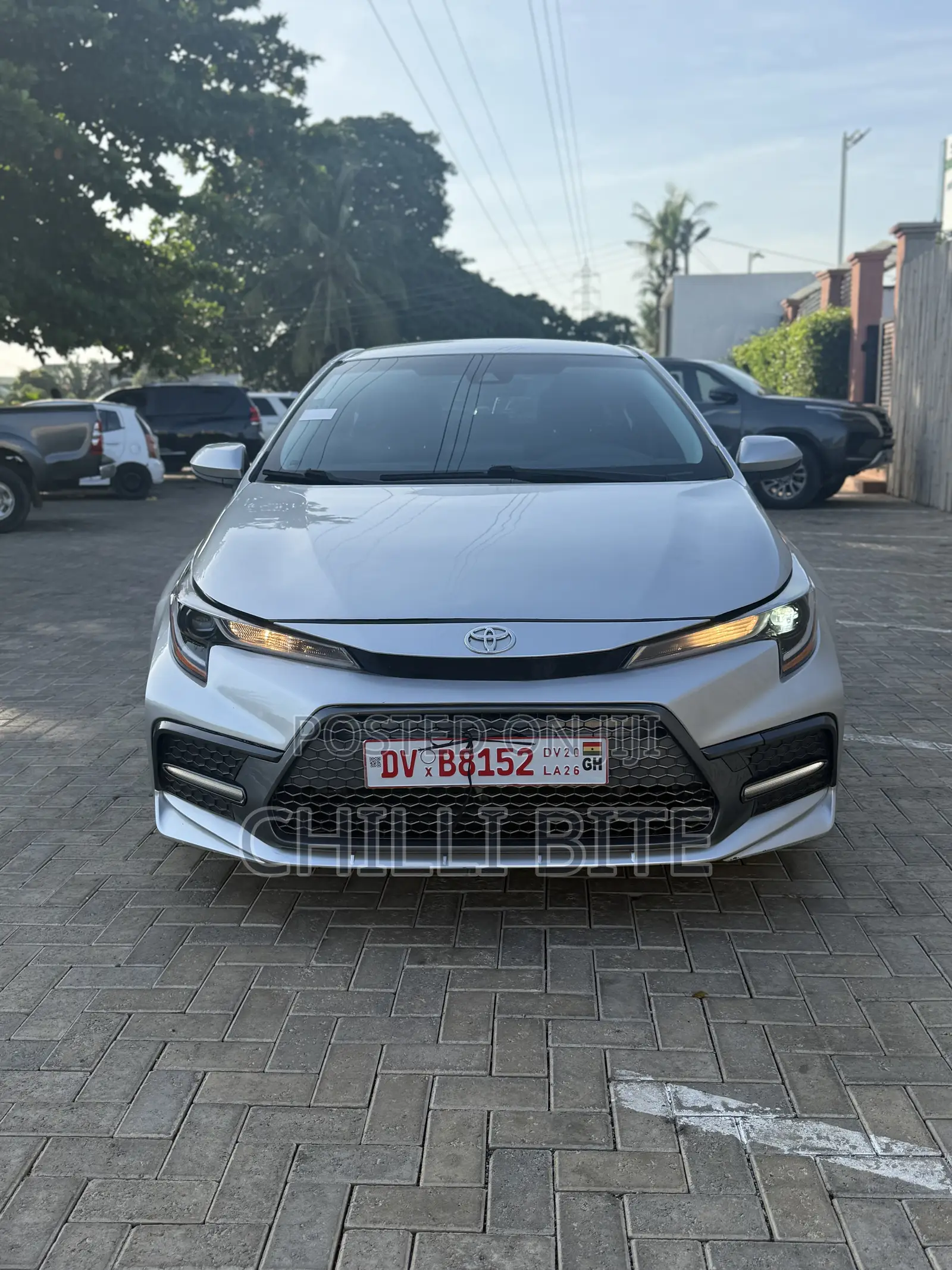 Toyota Corolla LE 2022 Silver