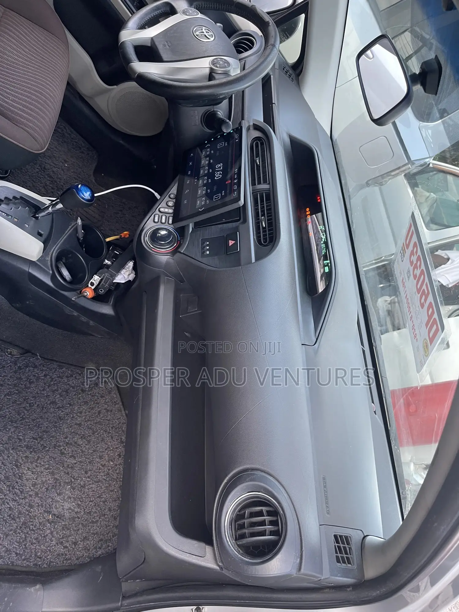 Toyota Aqua 2014 Silver