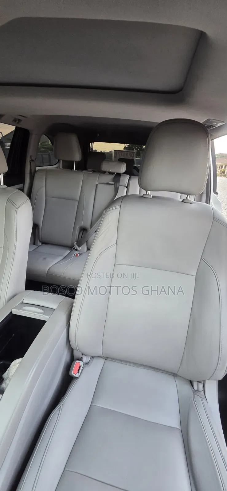 Toyota Highlander XLE 4x2 V6 (3.5L 6cyl 8A) 2017 White