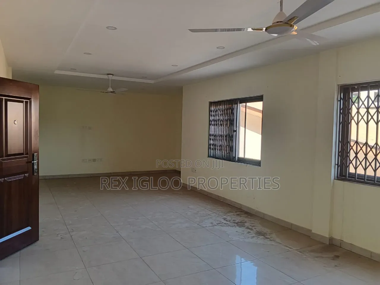 5bdrm Apartment in Adjinganor, Accra Metropolitan for rent