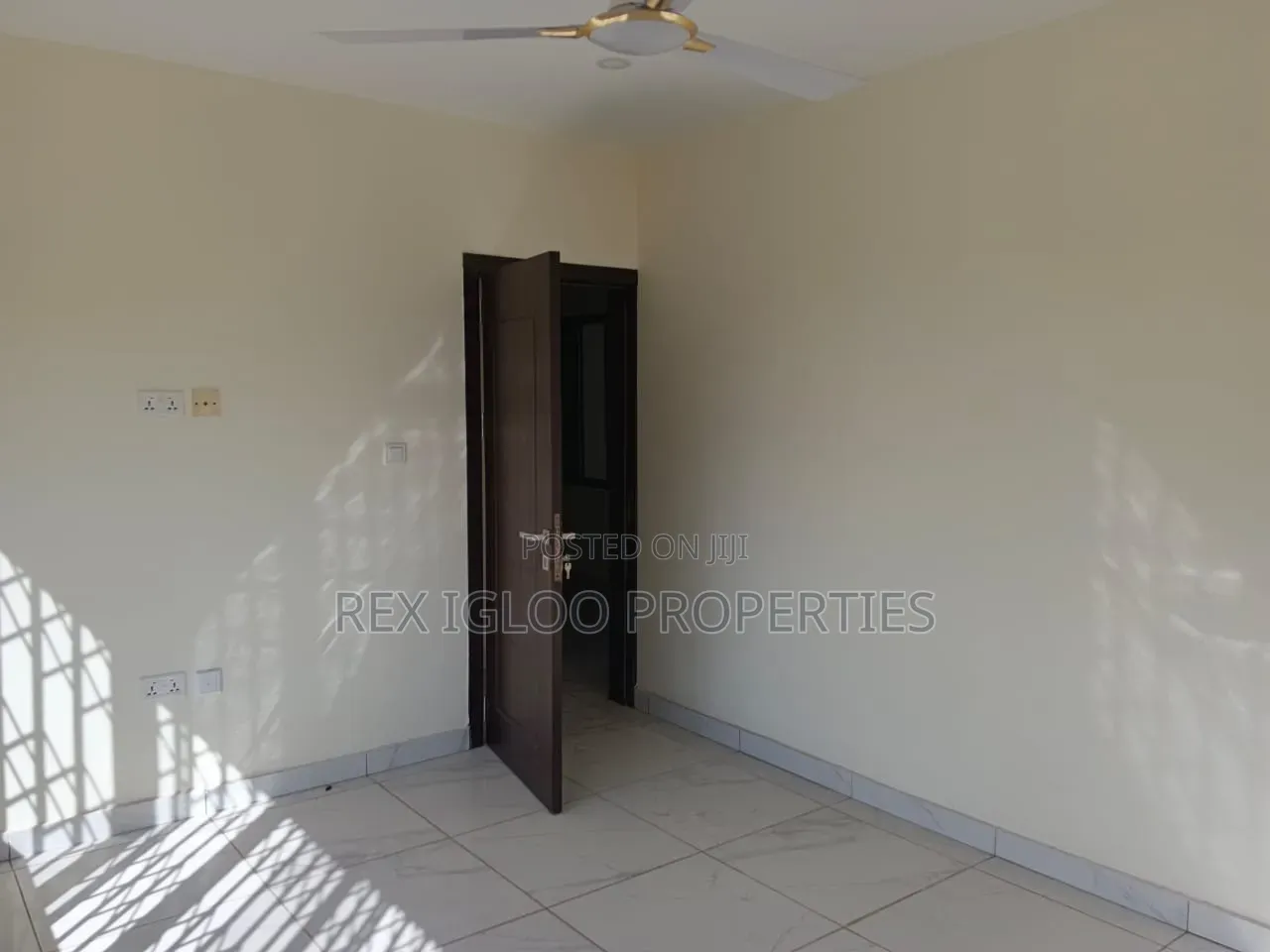 5bdrm Apartment in Adjinganor, Accra Metropolitan for rent