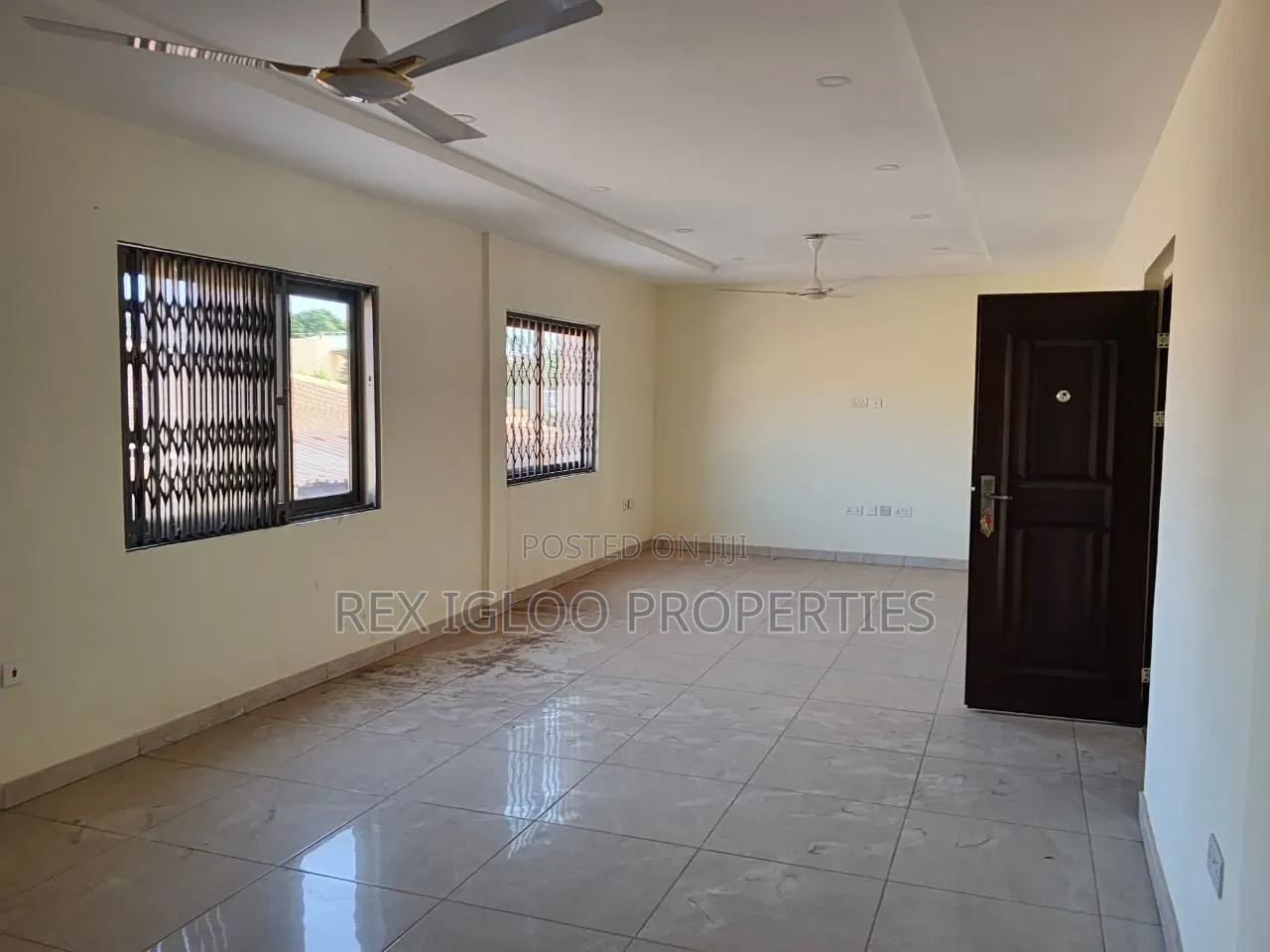 5bdrm Apartment in Adjinganor, Accra Metropolitan for rent