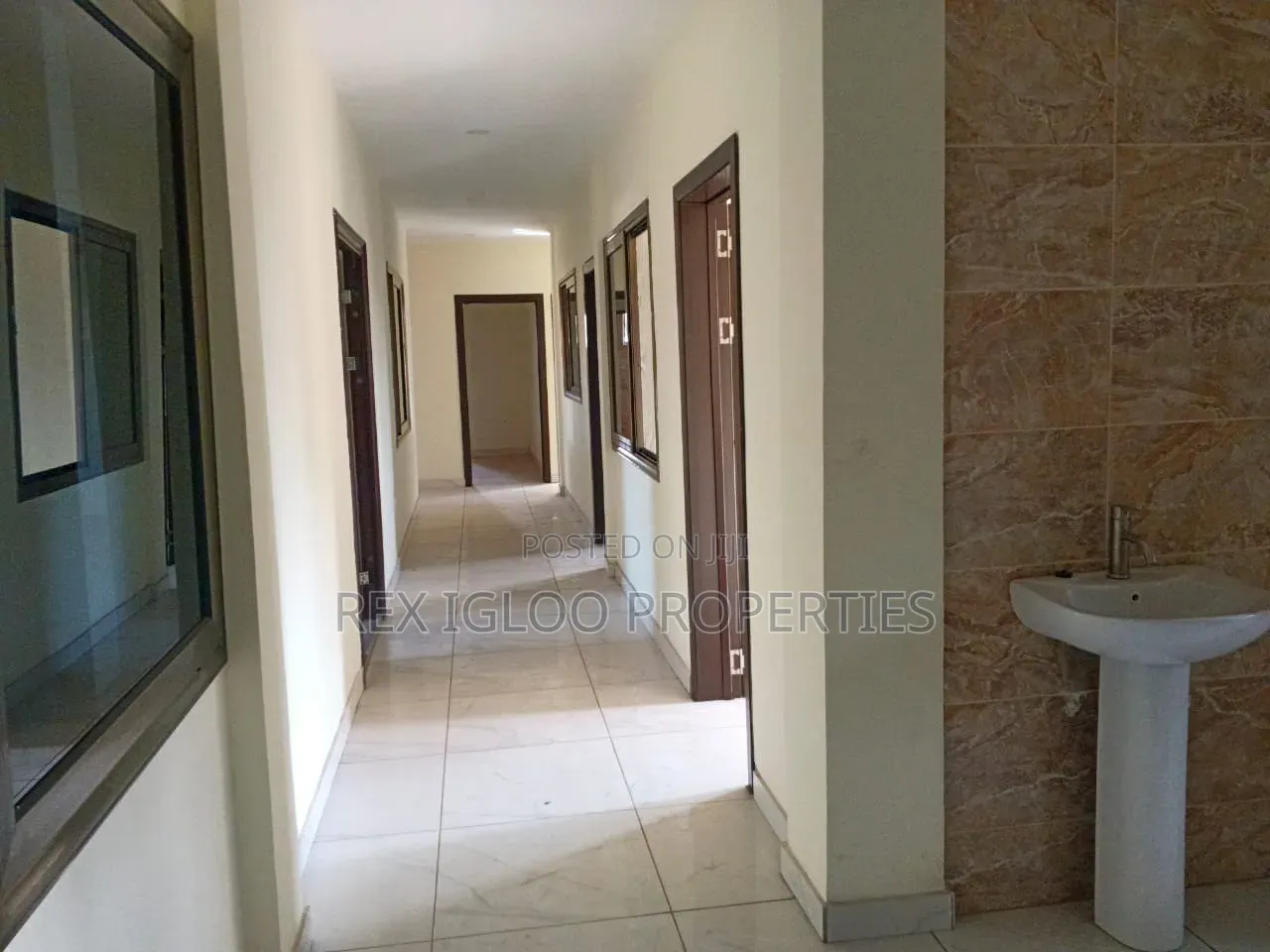 5bdrm Apartment in Adjinganor, Accra Metropolitan for rent