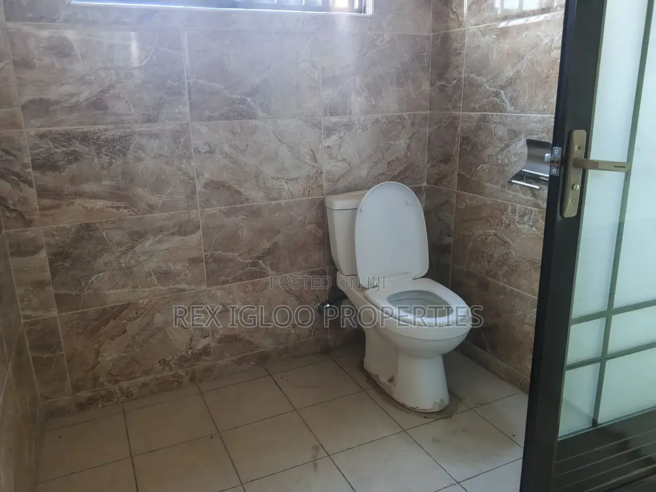 5bdrm Apartment in Adjinganor, Accra Metropolitan for rent