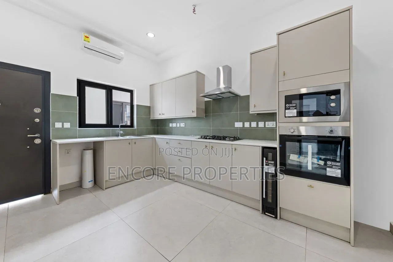 3bdrm House in Adenta, New Site for sale