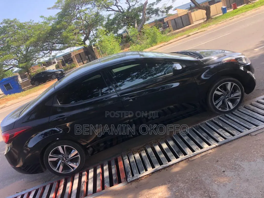 Hyundai Elantra 2016 Black