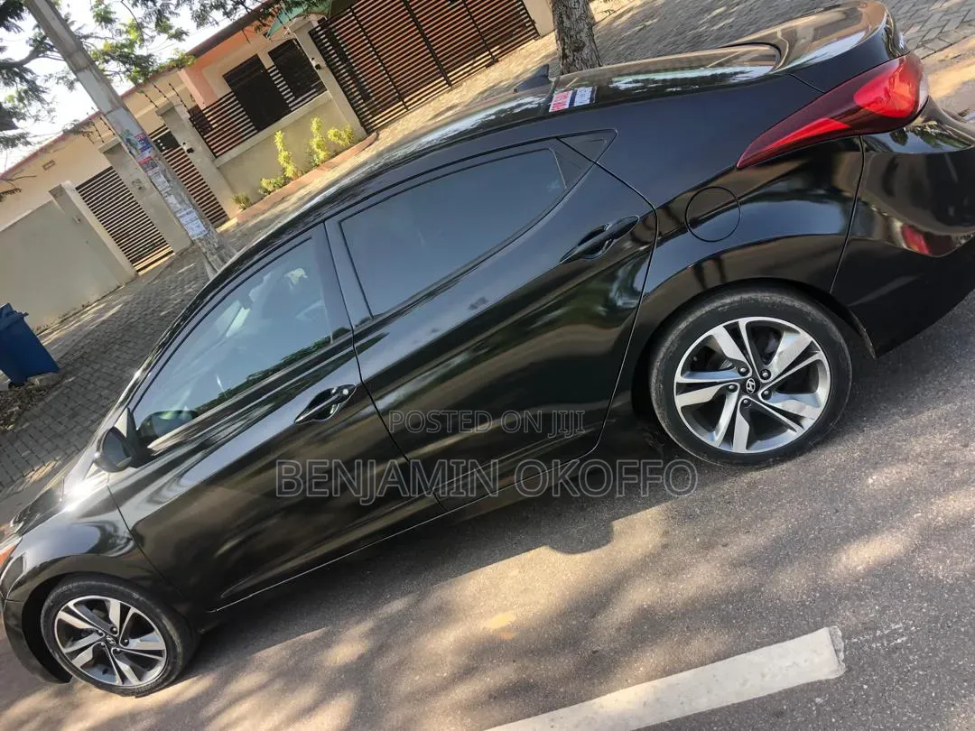 Hyundai Elantra 2016 Black