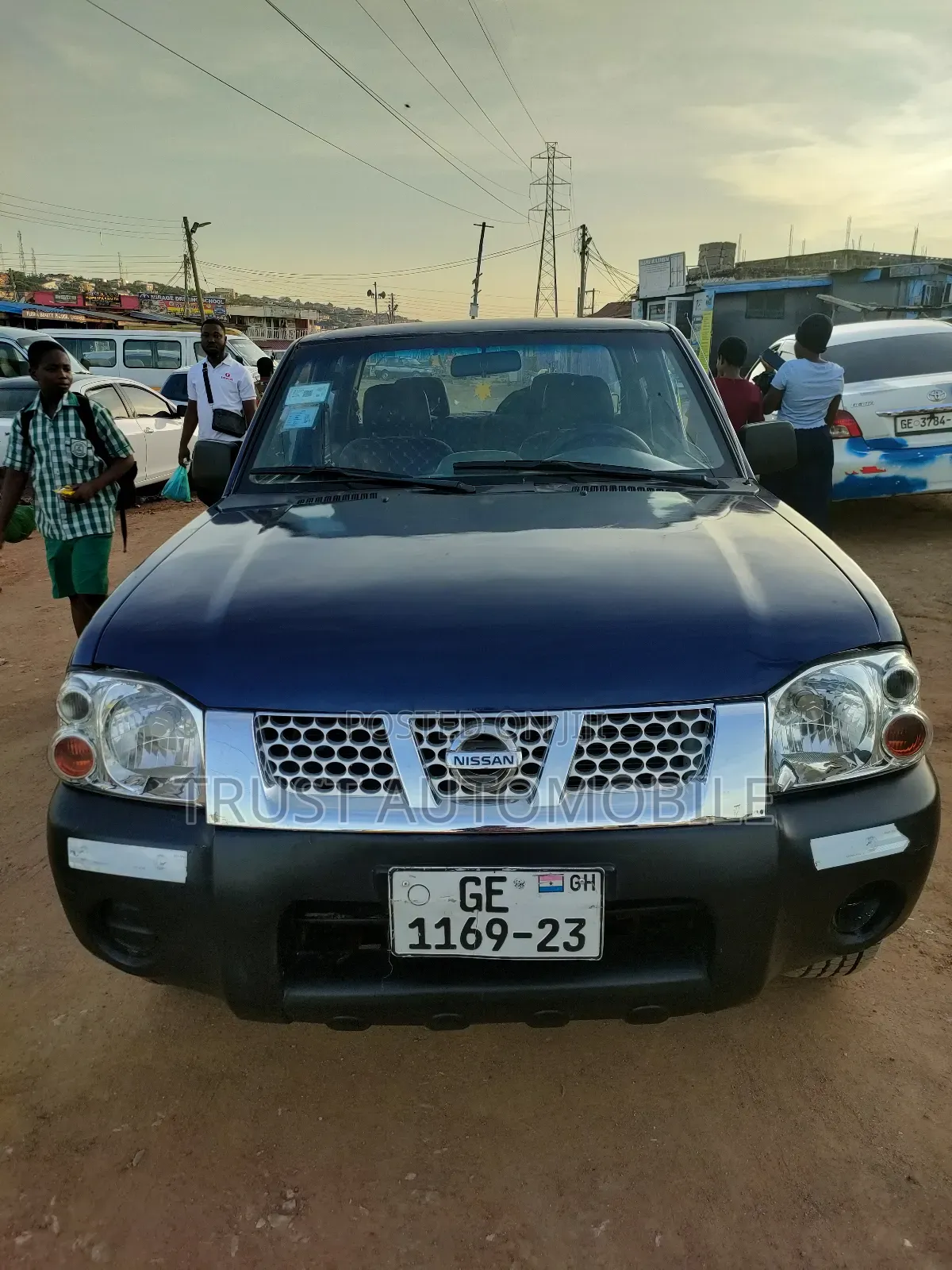 Nissan Hardbody 2011 Blue