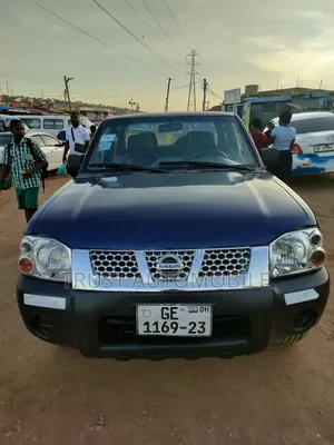 Nissan Hardbody 2011 Blue