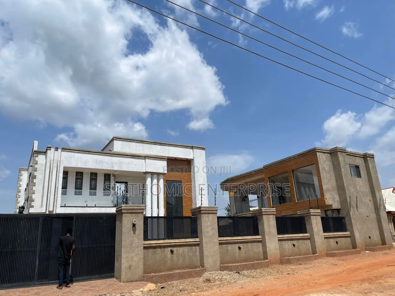 Furnished 6bdrm House in Kokoben, Kumasi Metropolitan for sale