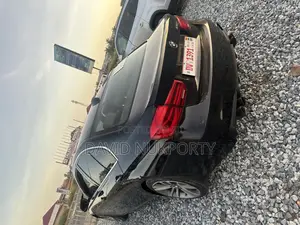 BMW 330i 2017 Black