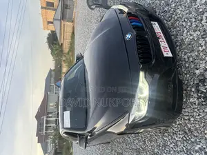 BMW 330i 2017 Black