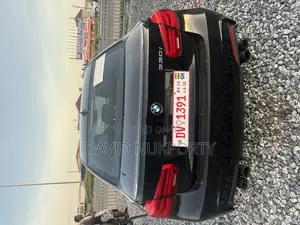 BMW 330i 2017 Black