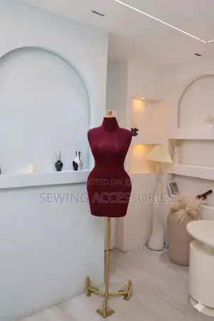 Dress Form/ Body Form / Mannequin