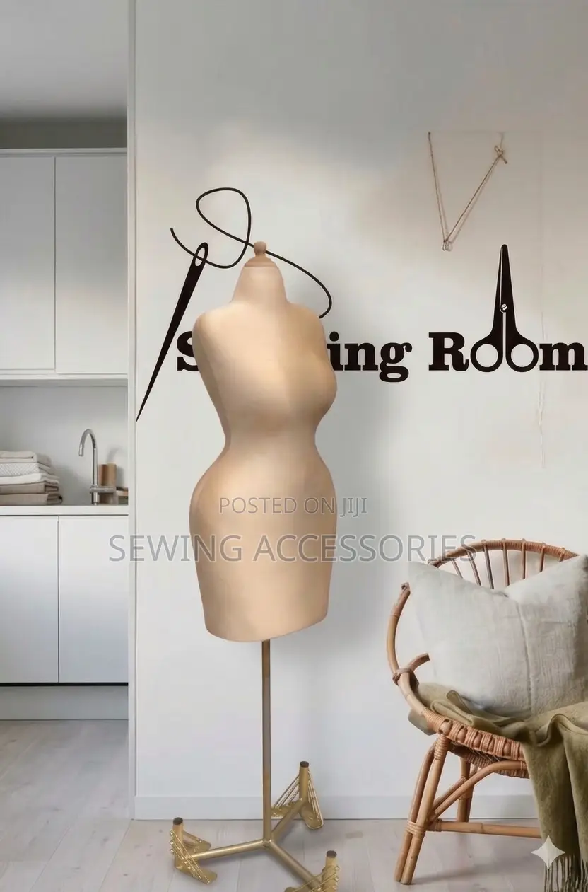 Dress Form/ Body Form / Mannequin