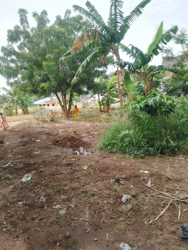 Dworwulu. 2.15 Acres.