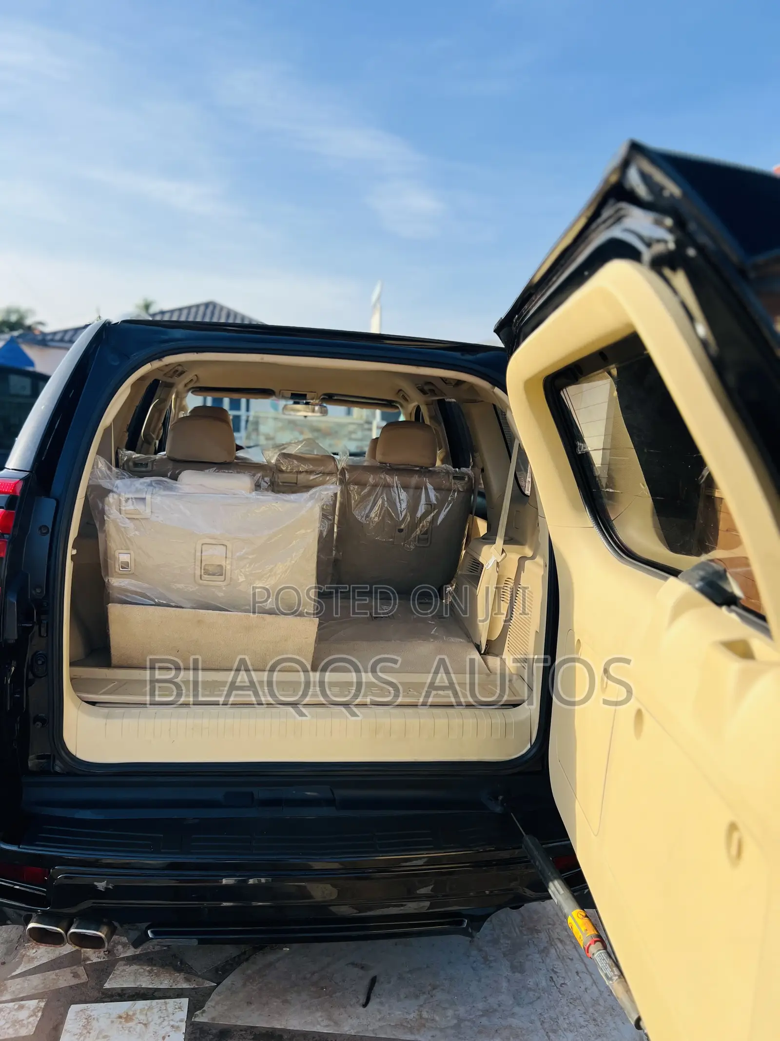 Toyota Land Cruiser Prado 2016 Black