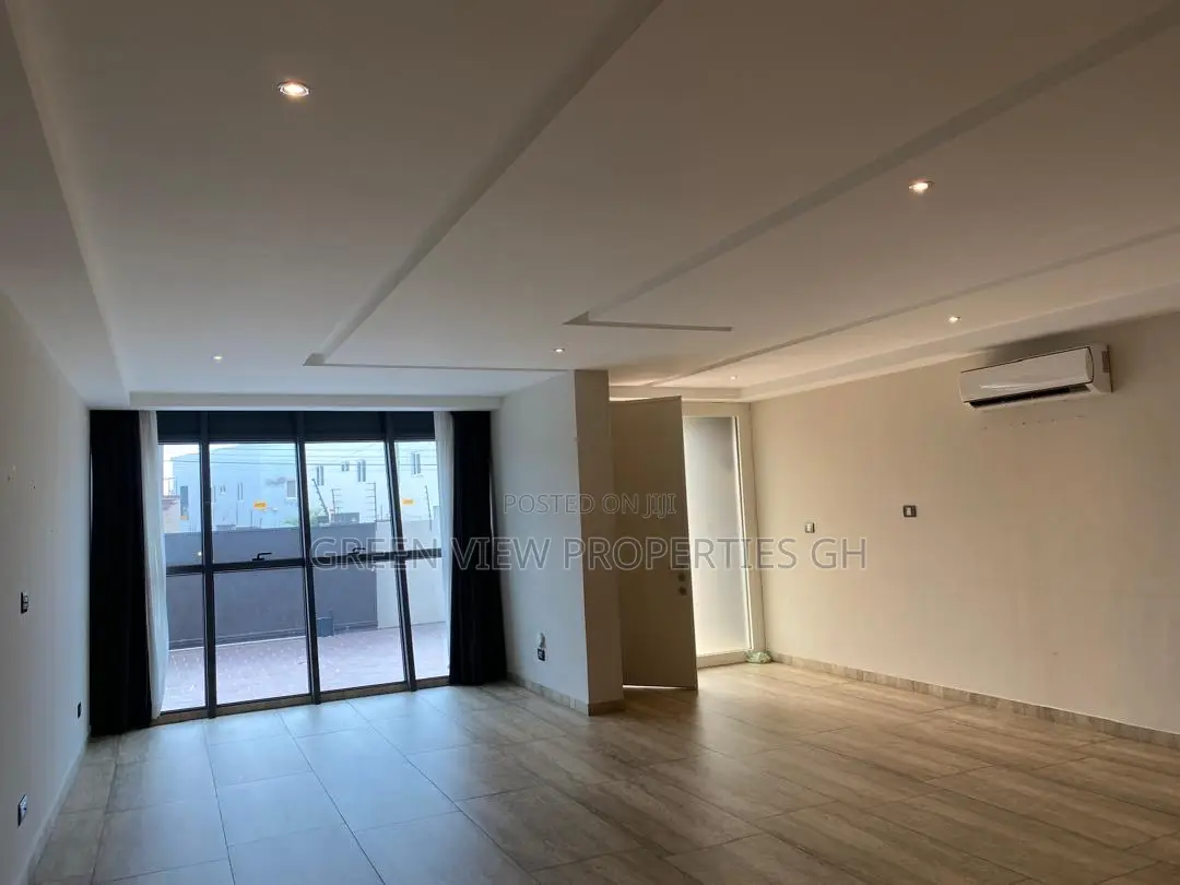 4bdrm Duplex in East Legon for rent