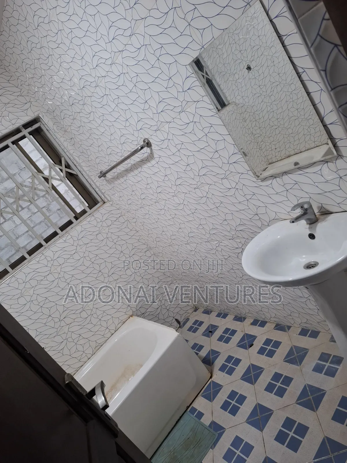 5bdrm House in Ahodwo Daban, Asunafo North Municipal for rent