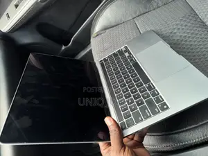 Laptop Apple MacBook Pro 2020 M1 8GB Apple M1 SSD 256GB