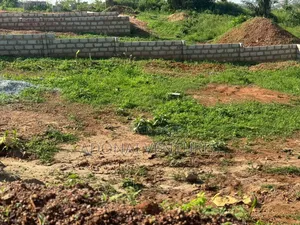 One Plot of Land for Sale in Santasi Darko