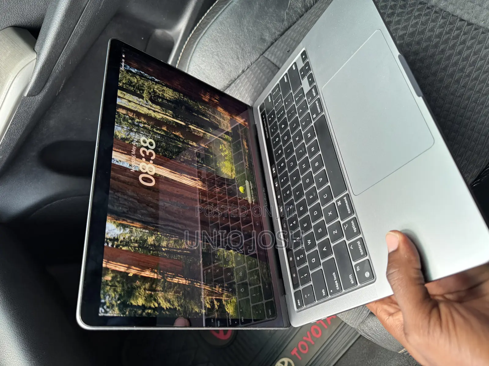 Laptop Apple MacBook Pro 2020 M1 8GB Apple M1 SSD 256GB