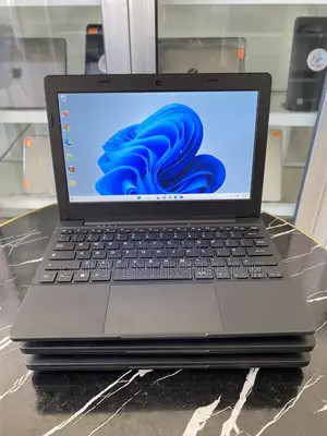 Laptop Toshiba Dynabook t552 4GB Intel Celeron SSD 60GB