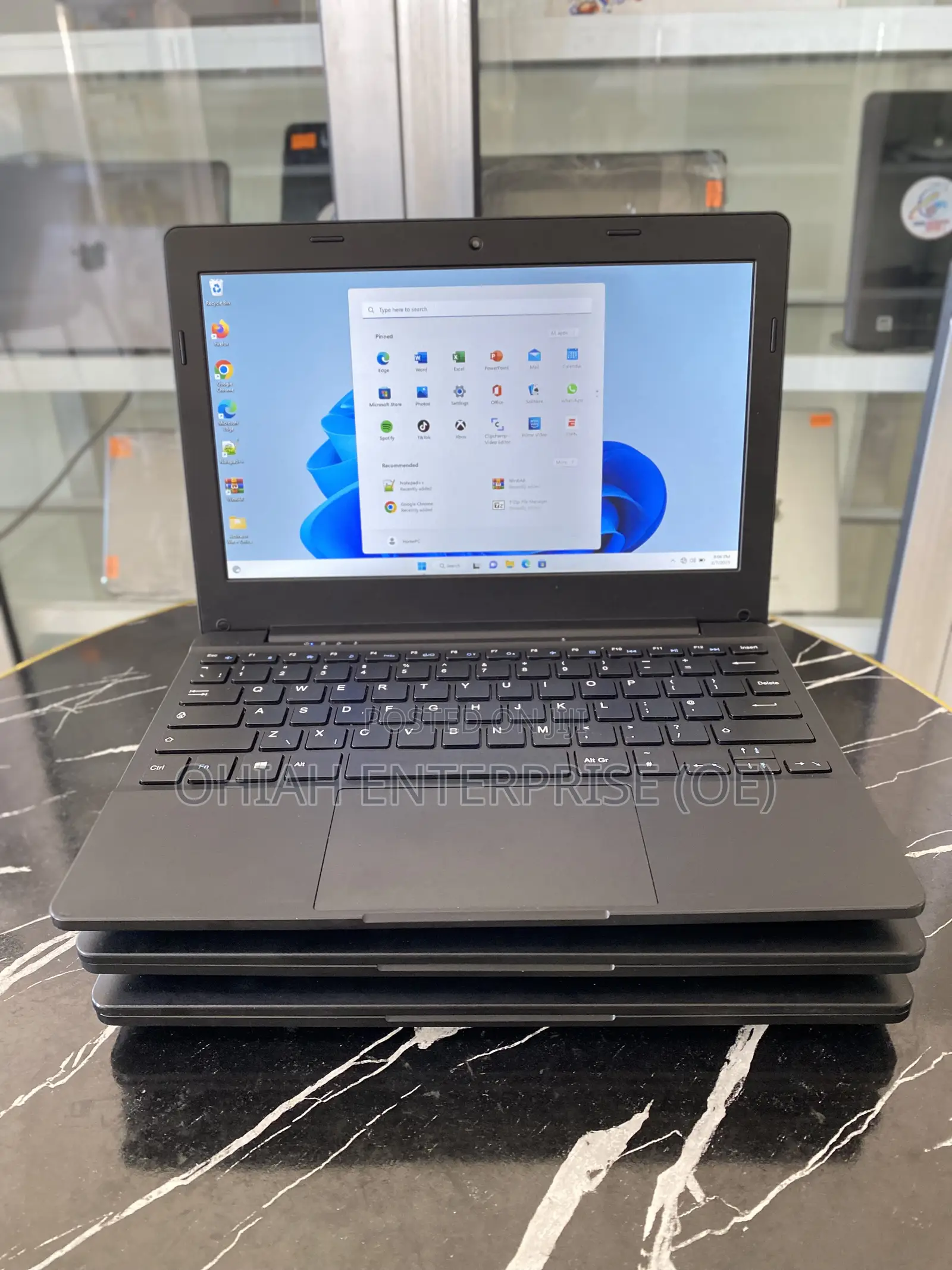 Laptop Toshiba Dynabook t552 4GB Intel Celeron SSD 60GB