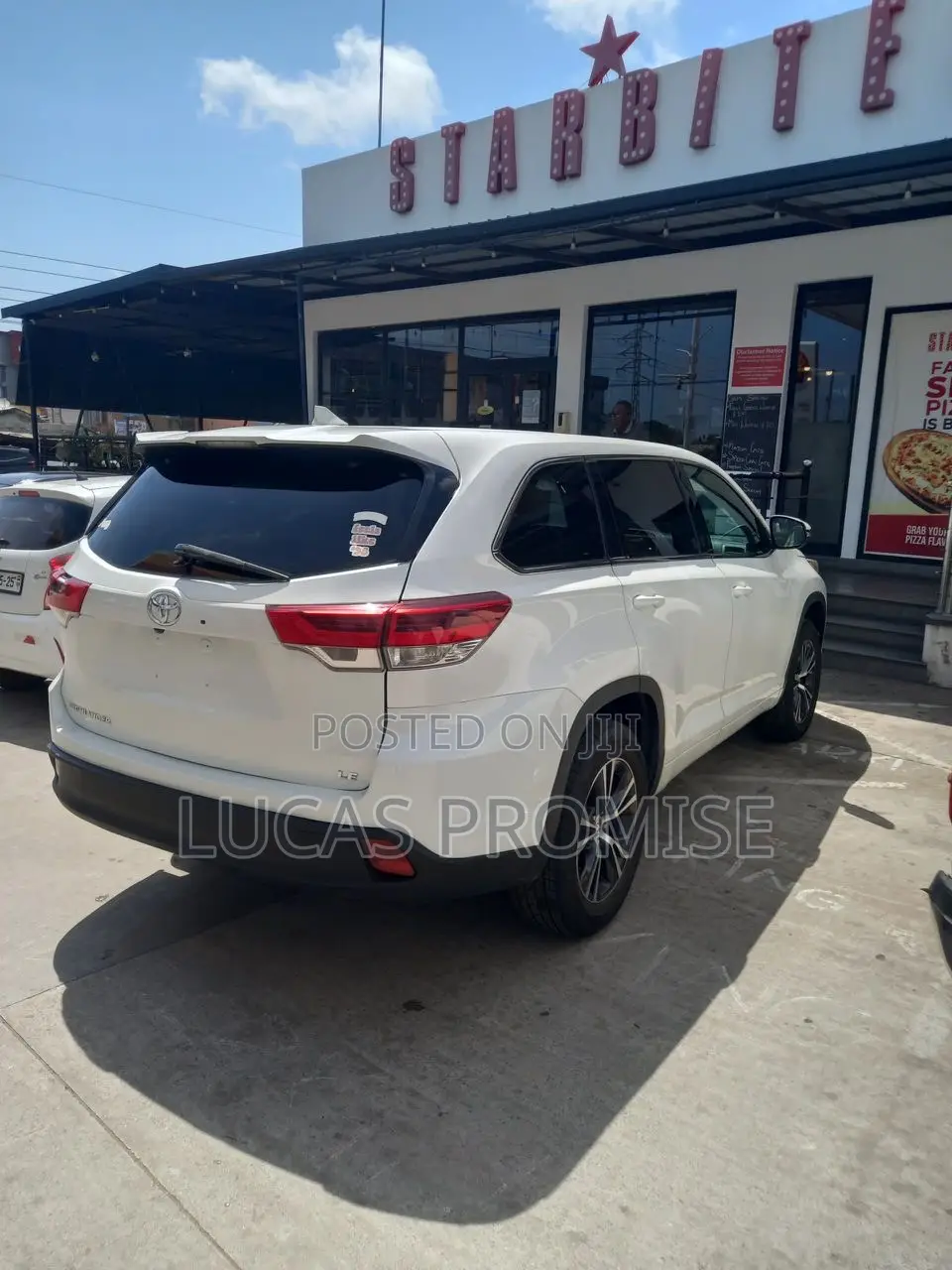 Toyota Highlander LE 4x2 (2.7L 4cyl 6A) 2018 White