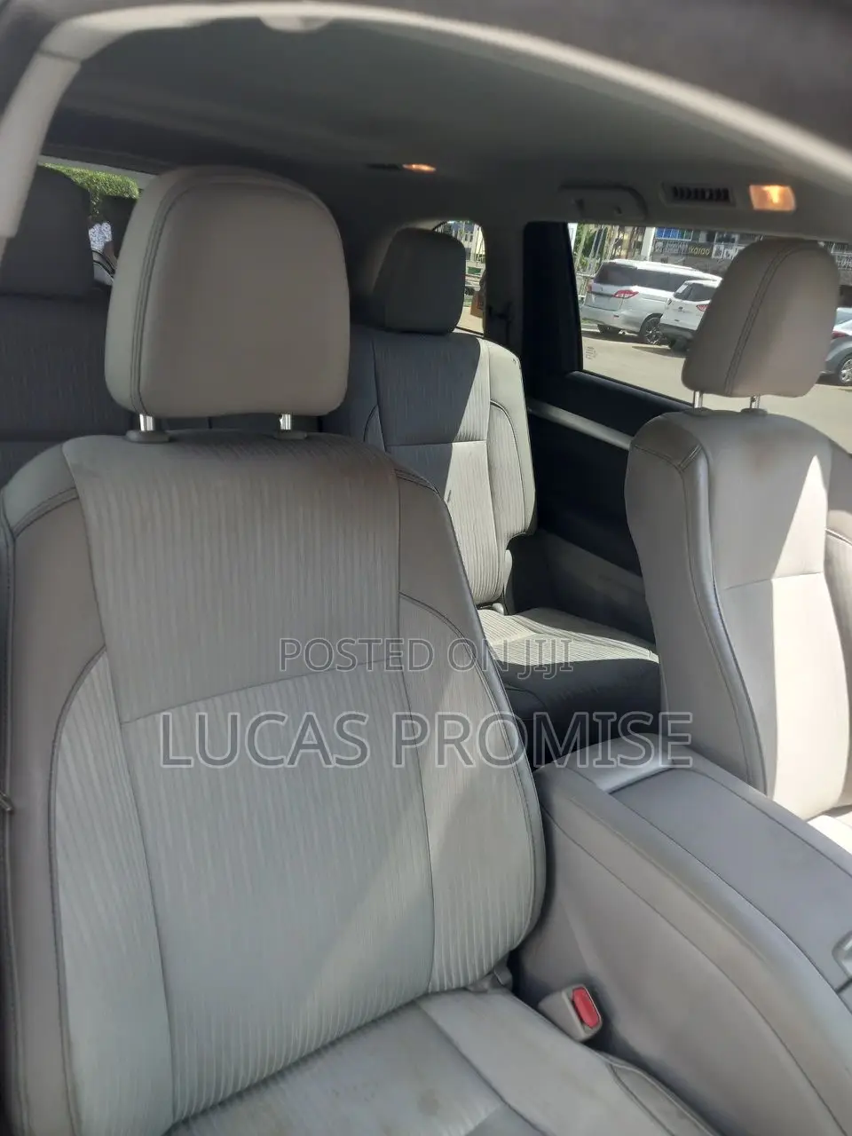 Toyota Highlander LE 4x2 (2.7L 4cyl 6A) 2018 White
