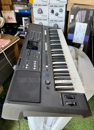 Yamaha PSR E583 61-Keys Keyboard