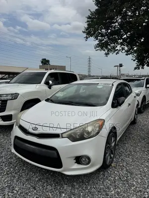 Kia Forte SX Hatchback 2015 White