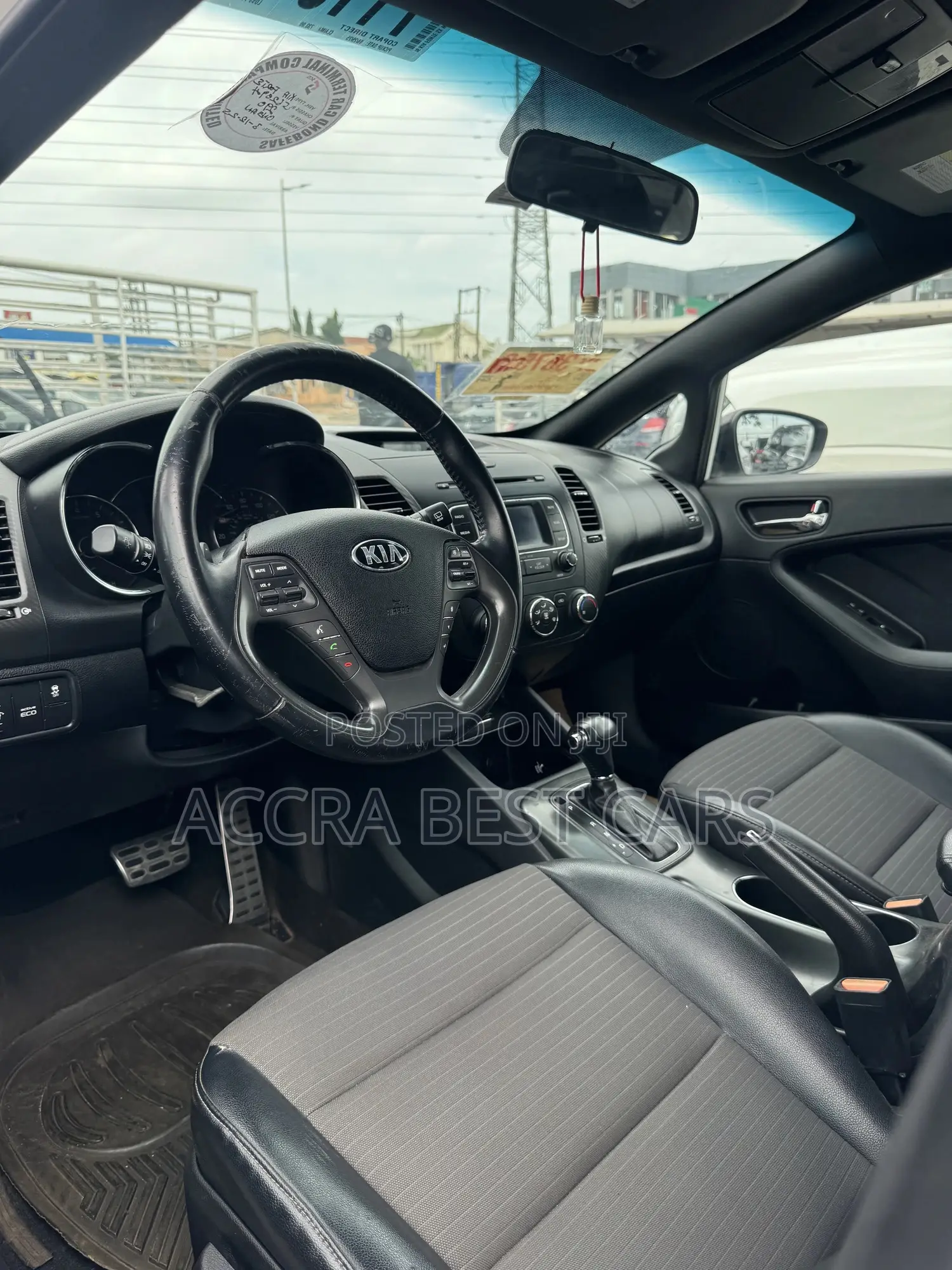 Kia Forte SX Hatchback 2015 White