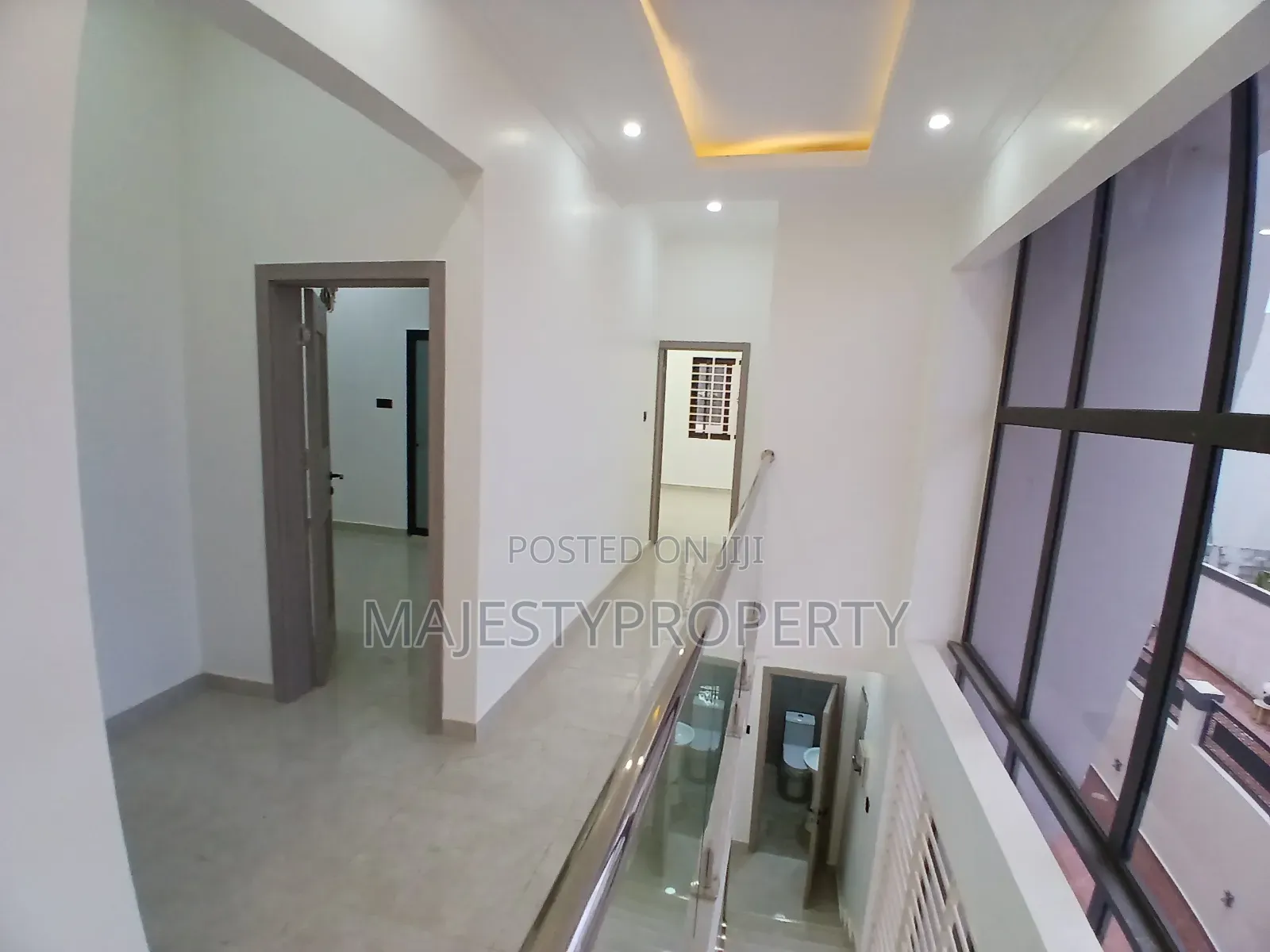 4bdrm Duplex in Okpoigonor, Manet Court for sale