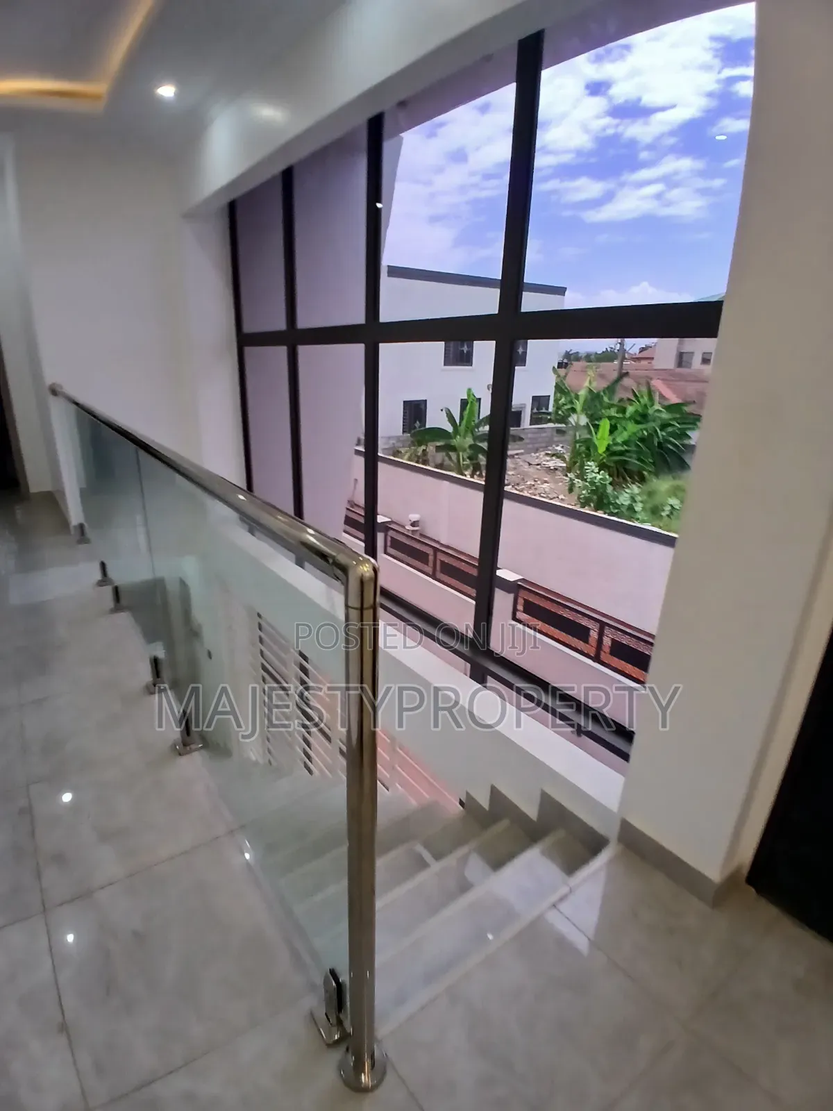 4bdrm Duplex in Okpoigonor, Manet Court for sale