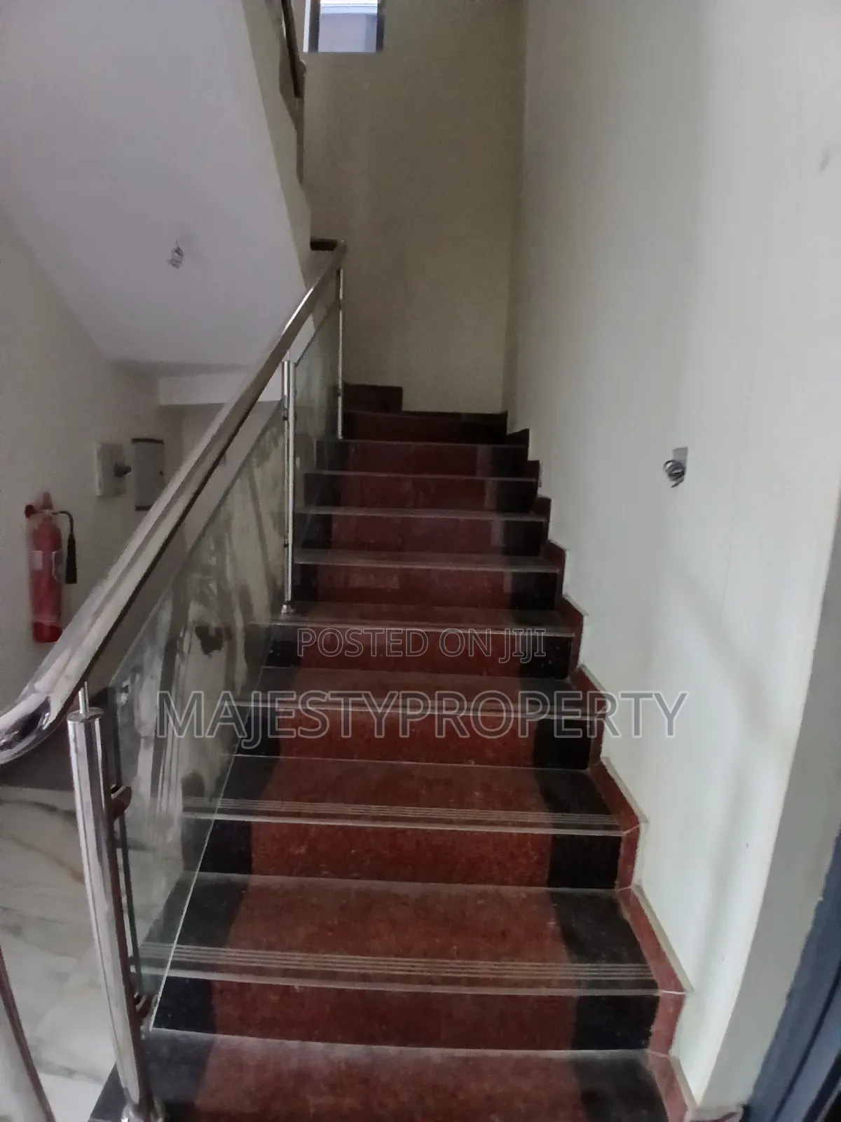 5bdrm Duplex in Costa, Coca Cola for sale