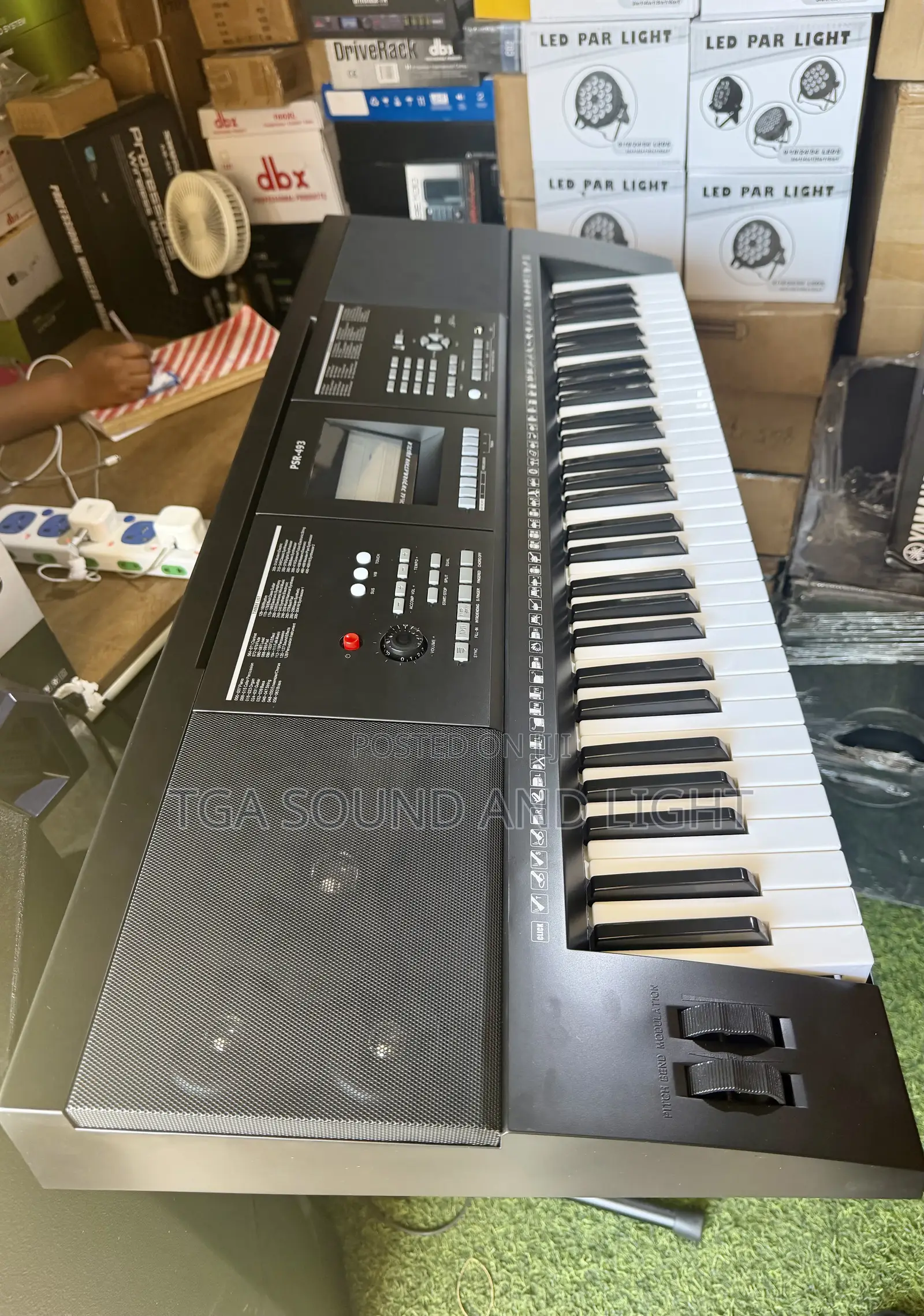 PSR 493 61-Keys Professional Keyboard