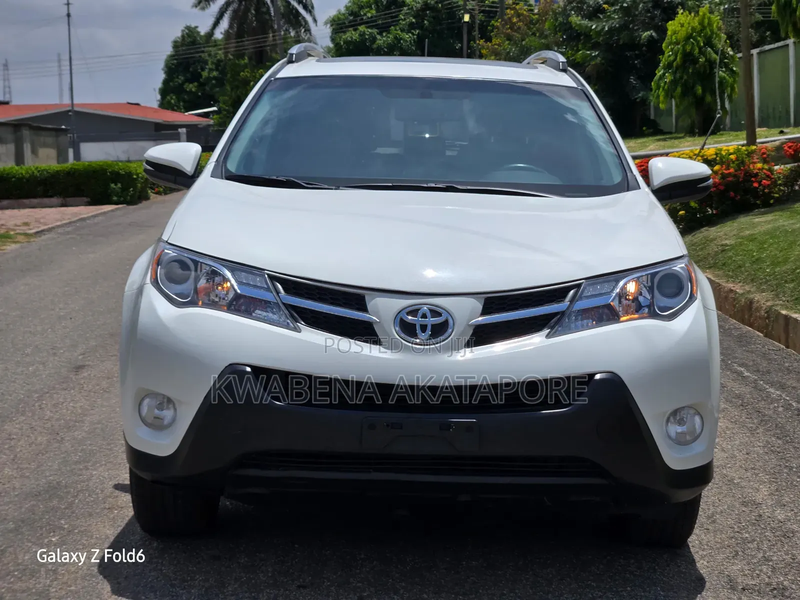Toyota RAV4 Limited 4dr SUV (2.5L 4cyl 6A) 2015 White