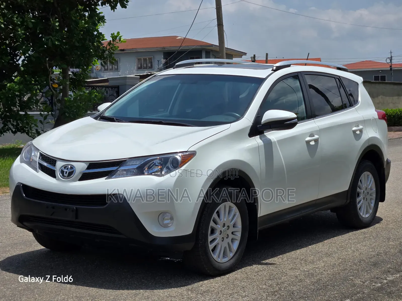 Toyota RAV4 Limited 4dr SUV (2.5L 4cyl 6A) 2015 White