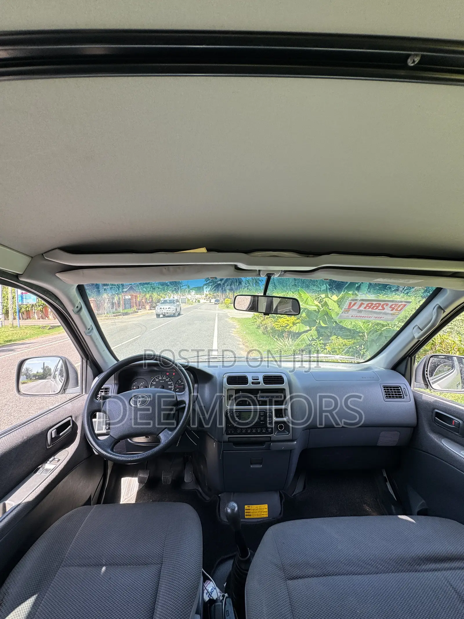Toyota HiAce 2011 Silver