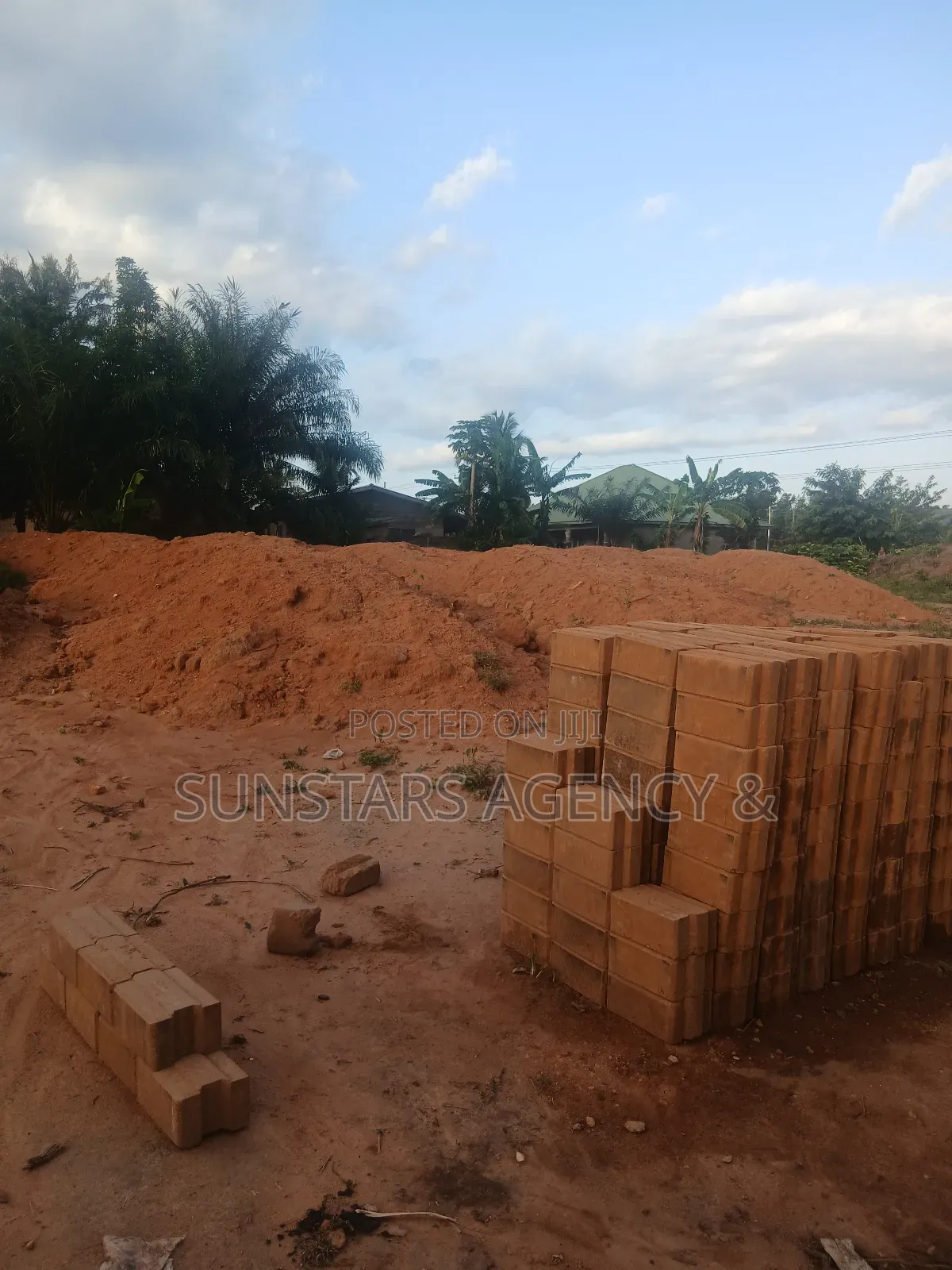 7" Interlocking Laterite Bricks