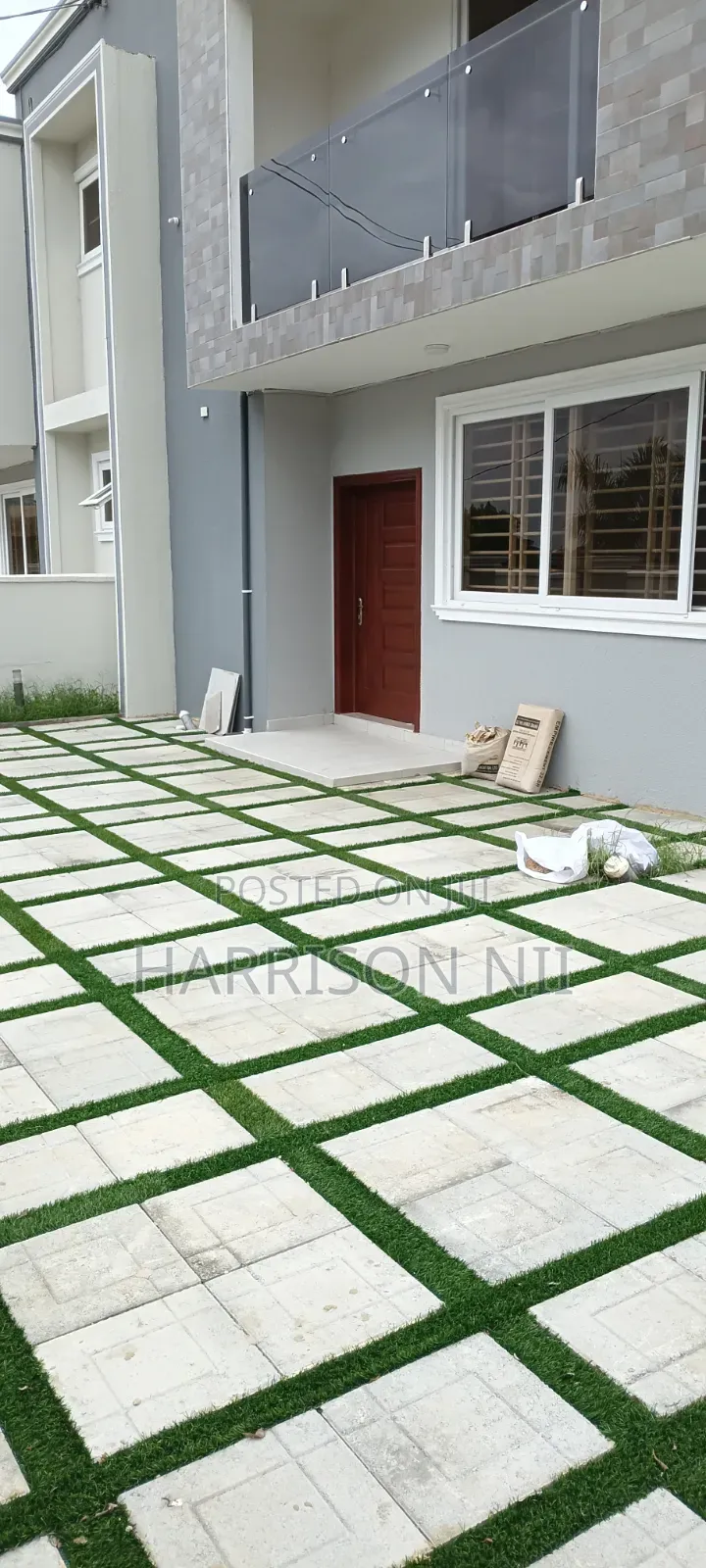 3bdrm Townhouse/Terrace in Black Gate. Oyarifa, Ghana Flag for sale