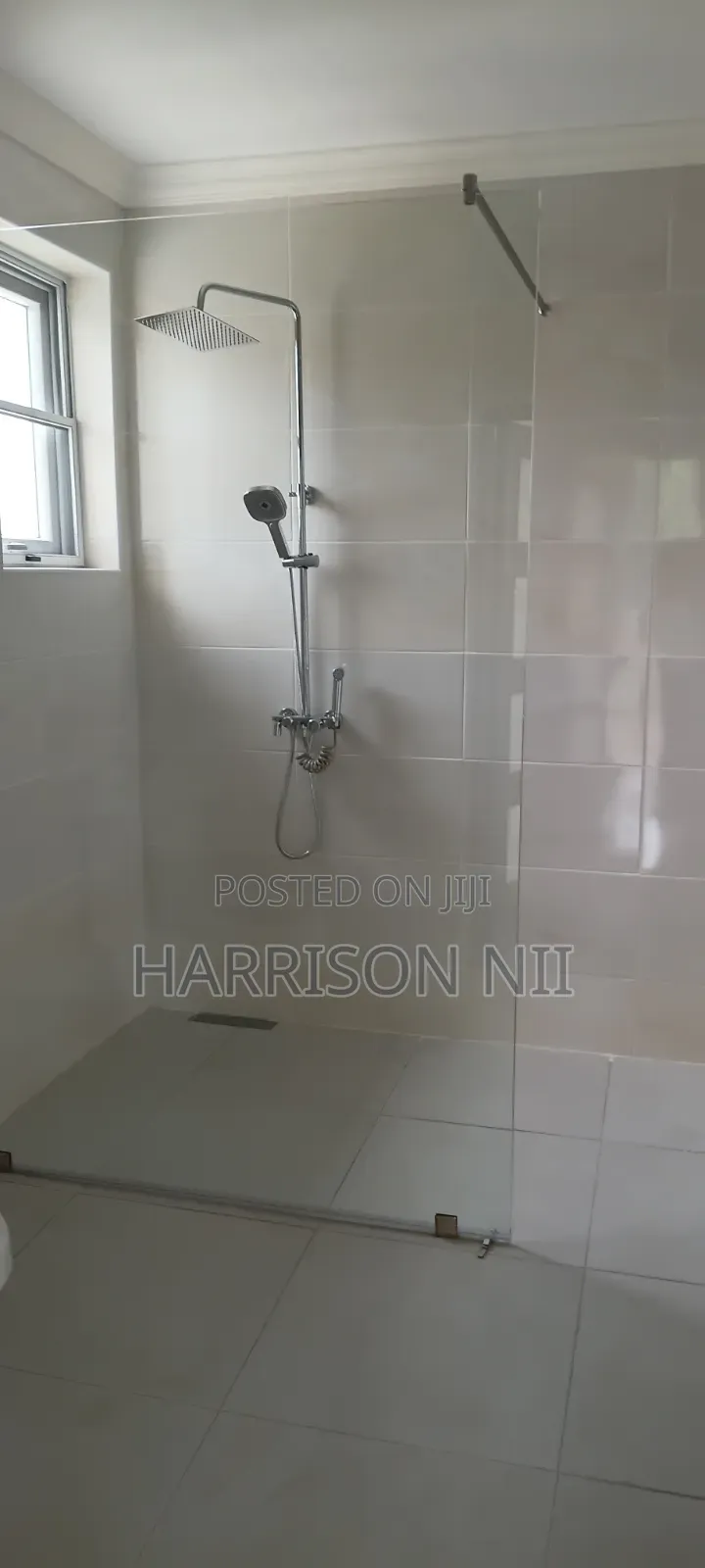 3bdrm Townhouse/Terrace in Black Gate. Oyarifa, Ghana Flag for sale