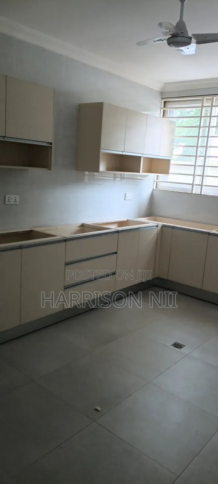 3bdrm Townhouse/Terrace in Black Gate. Oyarifa, Ghana Flag for sale