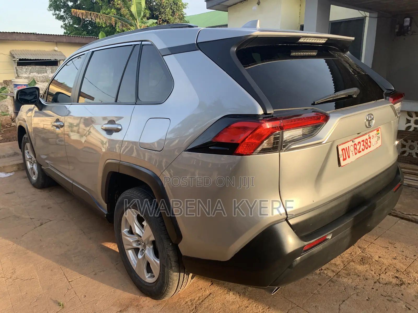 Toyota RAV4 LE AWD 2020 Gray