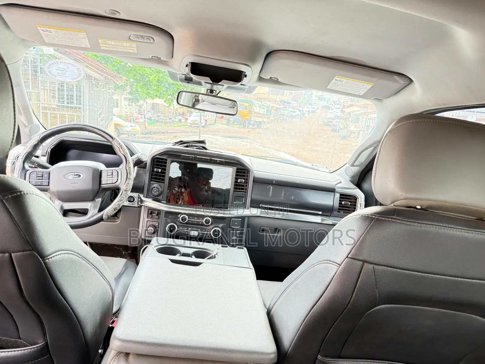 Ford F-150 LARIAT 2022 White