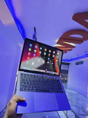 Laptop Apple MacBook Pro 2017 8GB Intel Core i5 SSD 512GB