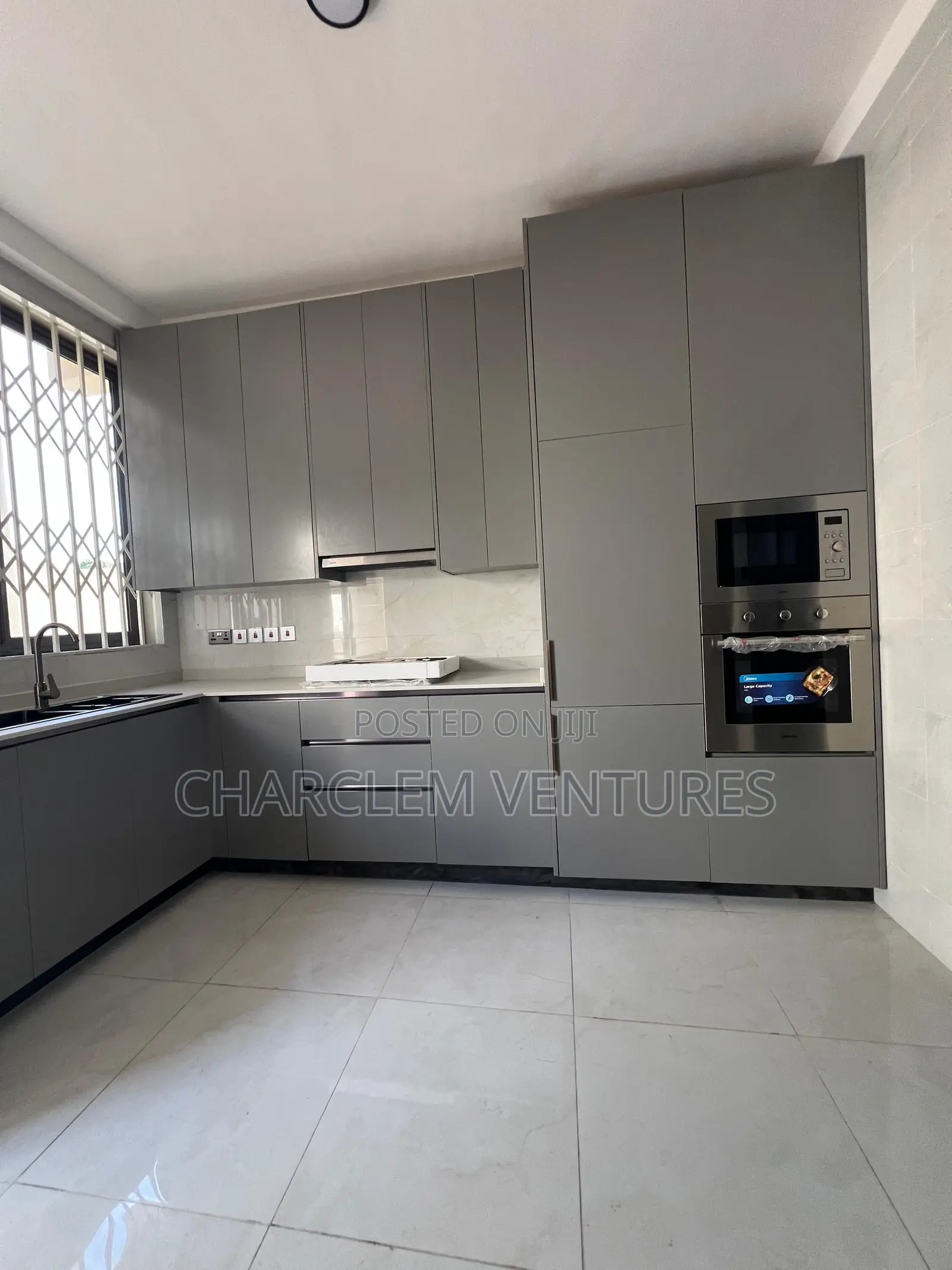 3bdrm House in Charclem Ventures, North Legon for sale