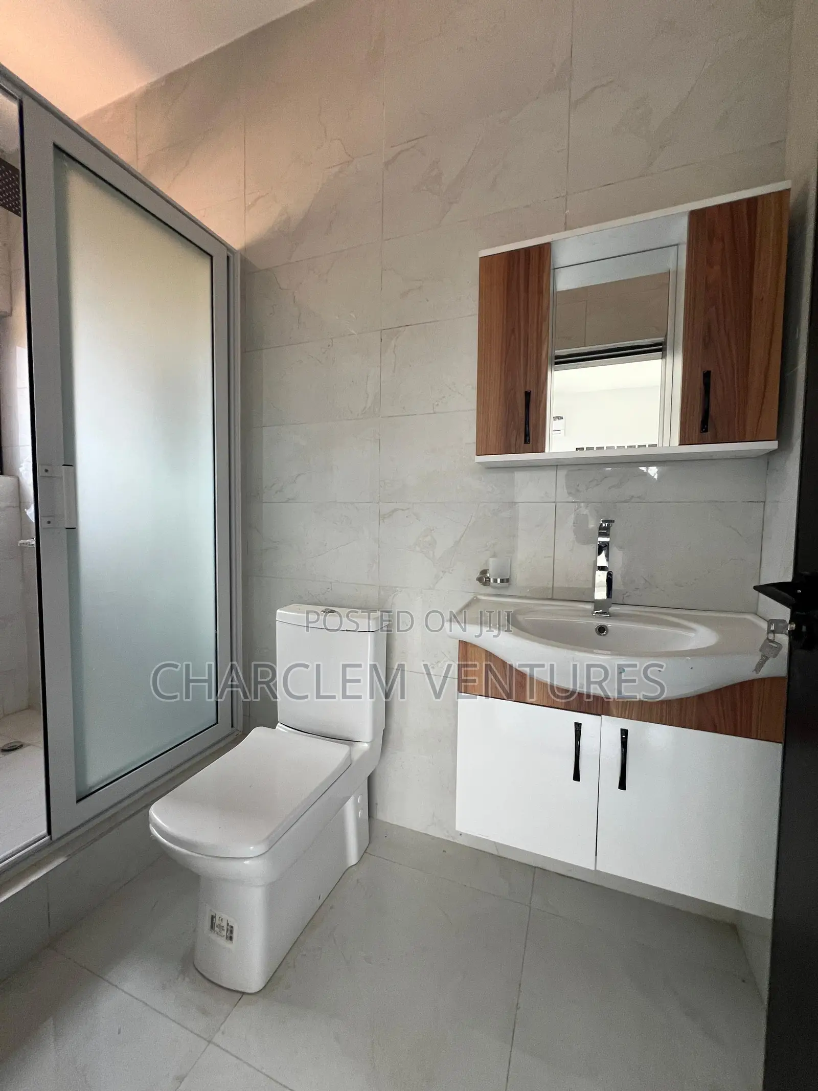 3bdrm House in Charclem Ventures, North Legon for sale