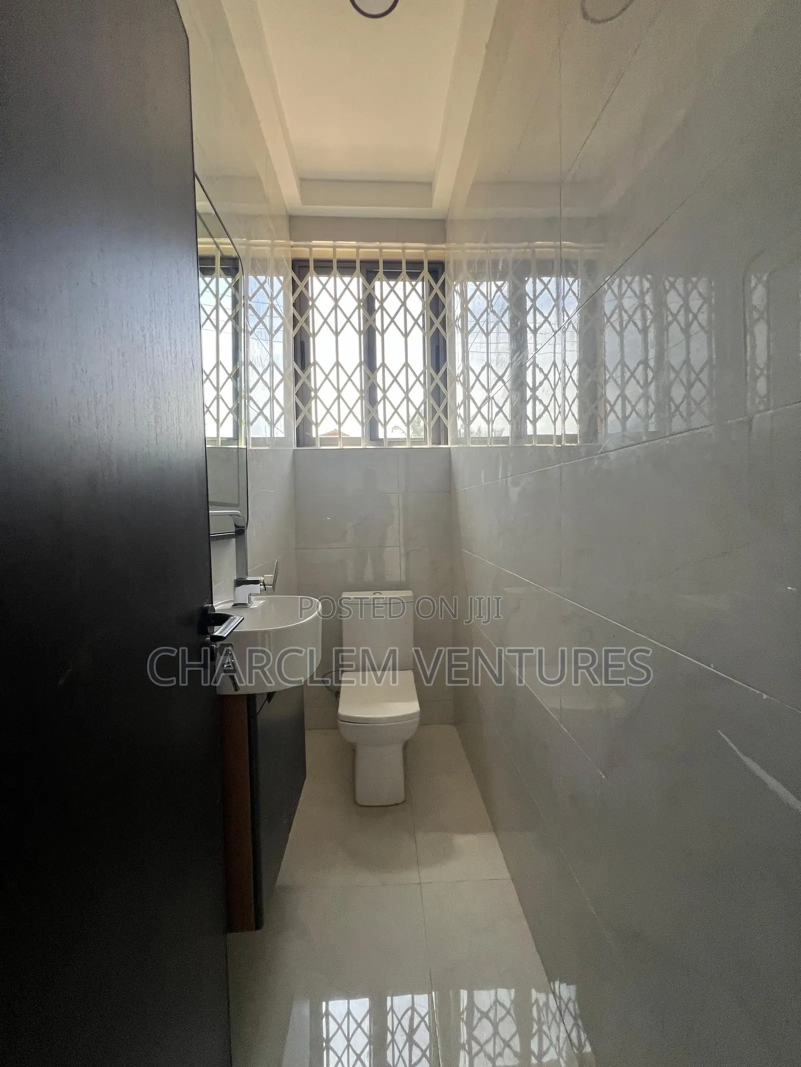 3bdrm House in Charclem Ventures, North Legon for sale